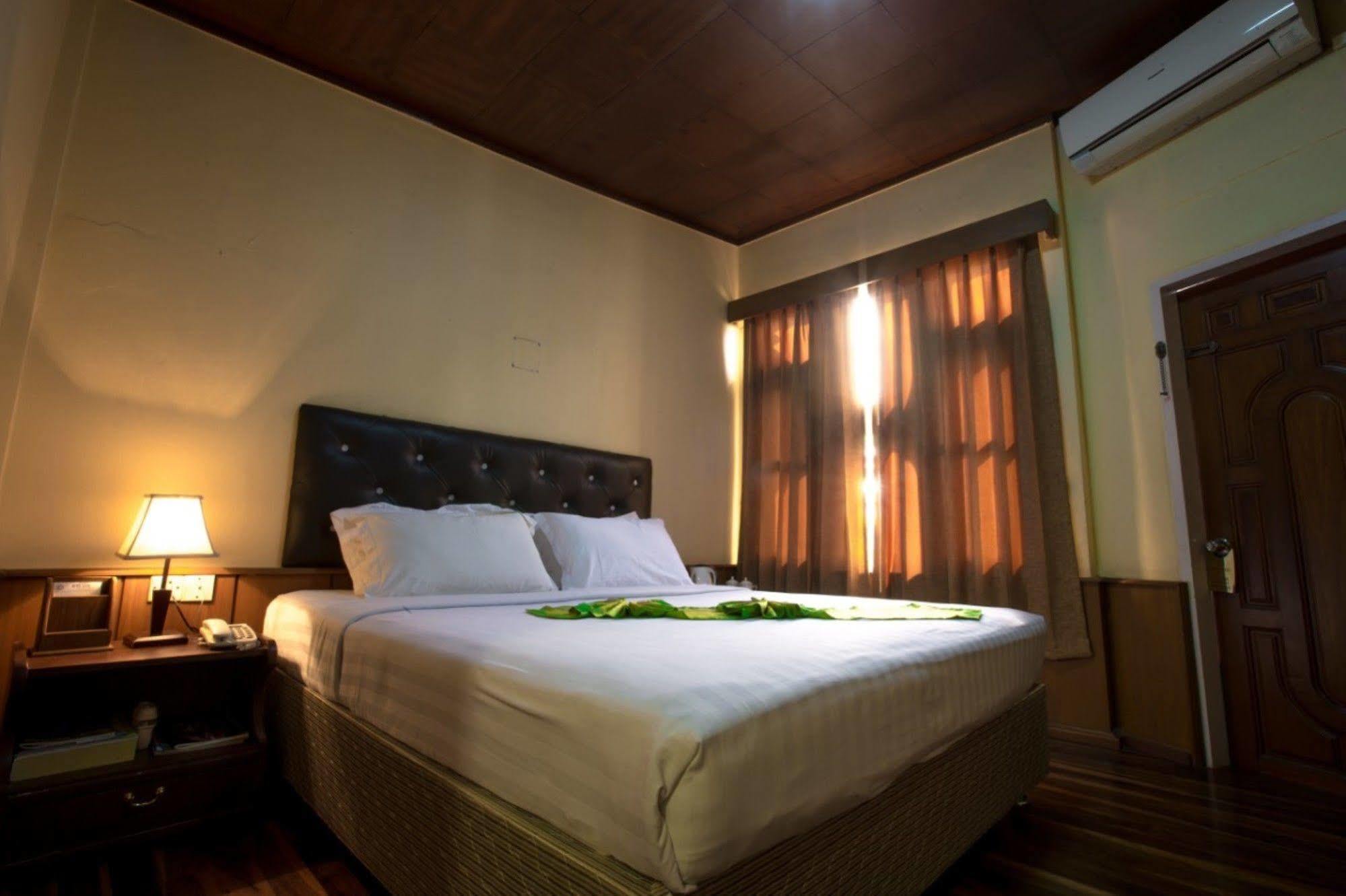 Kyi Tin Hotel Mandalay Luaran gambar