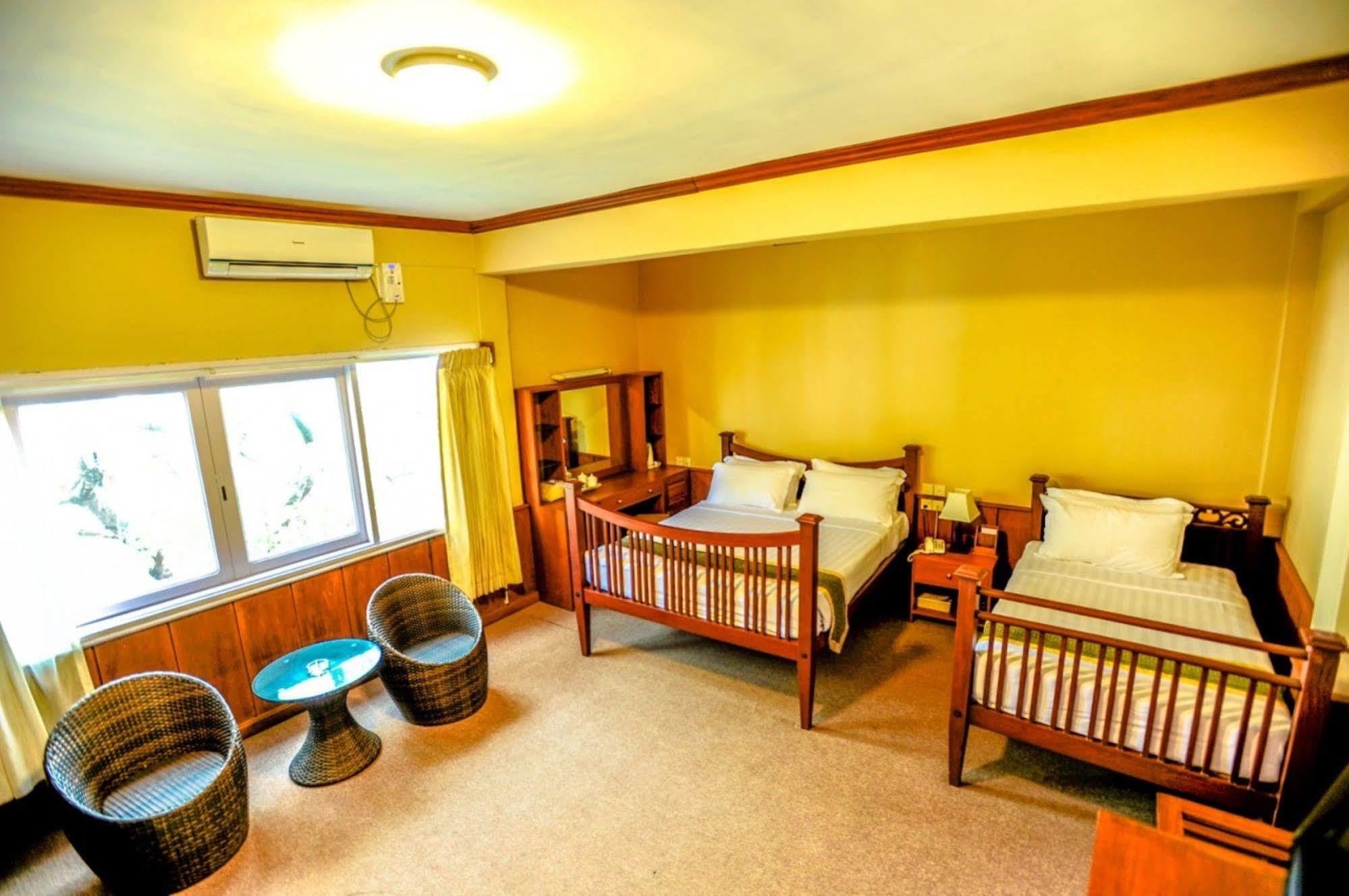 Kyi Tin Hotel Mandalay Luaran gambar