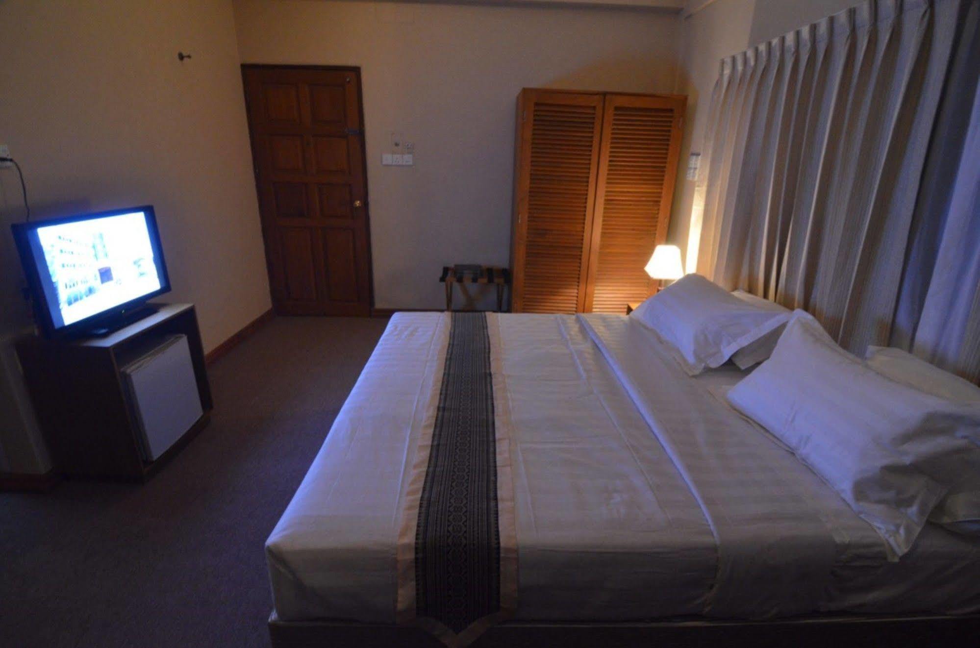 Kyi Tin Hotel Mandalay Luaran gambar